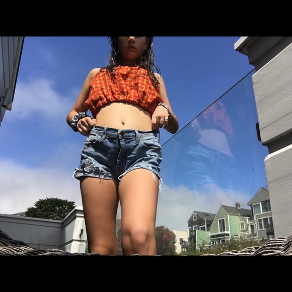 High waisted distressed shorts. - Picture 2 of 4